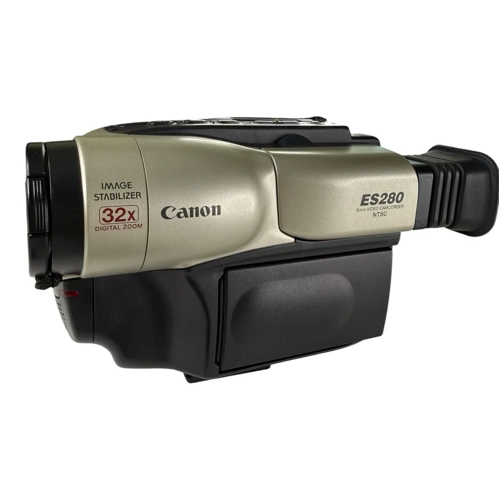 Canon ES280 8mm Video Camcorder Bundle UnTested Remote Bag Cables SD Card